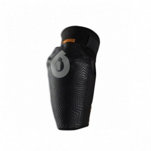 KNEE PROTECTION SIXSIXONE COMP AM YOUTH