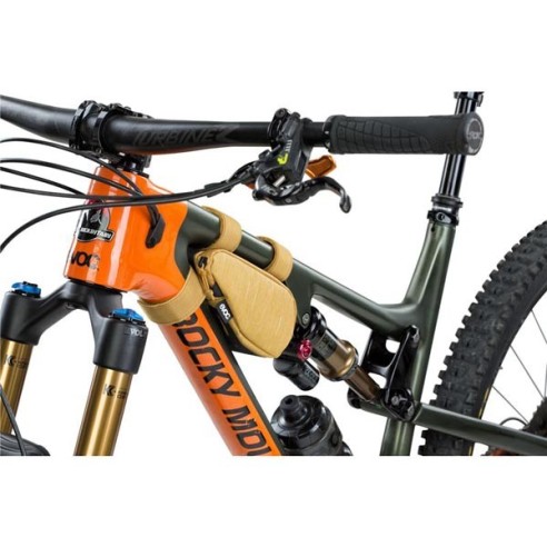 BOLSA CUADRO EVOC MULTI FRAME PACK LOAM