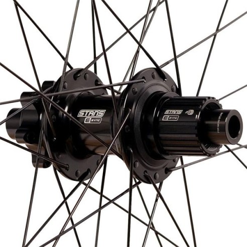 RUEDA TRASERA STAN'S NO TUBES FLOW S2 12X148MM XDR