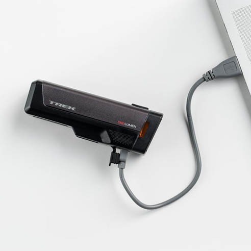LLUM DAVANTERA TREK ION PRO RT