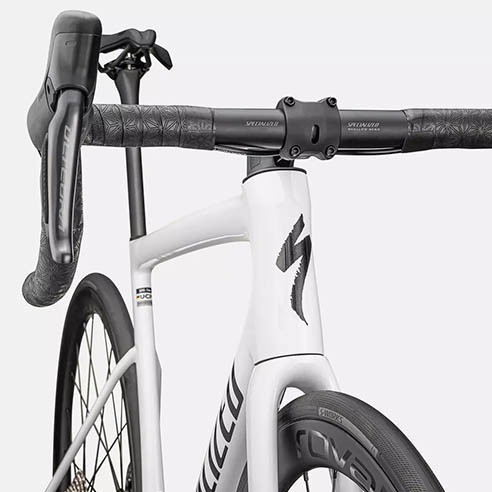 Specialized Tarmac SL8 Expert Ultegra Di2 Bike (2025)