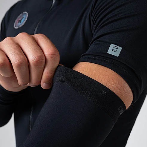 Gobik Kaba 2.0 Pitch Black Unisex Arm Warmers