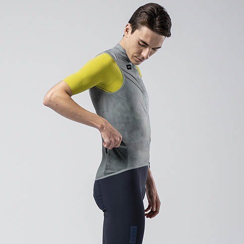 Gobik Plus 2.0 Cedar Check Vest