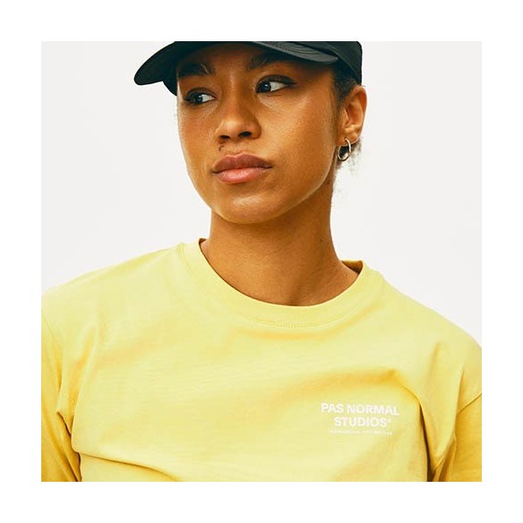 Camiseta Casual Pas Normal Studios Off-Race PNS