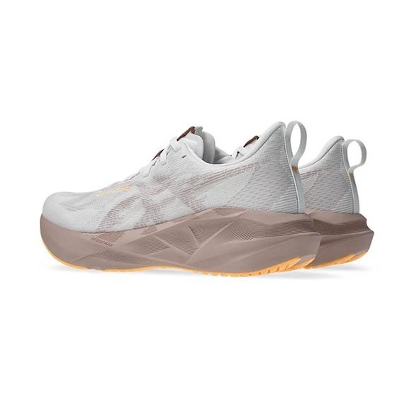Sabatilles Dona Asics Novablast 5