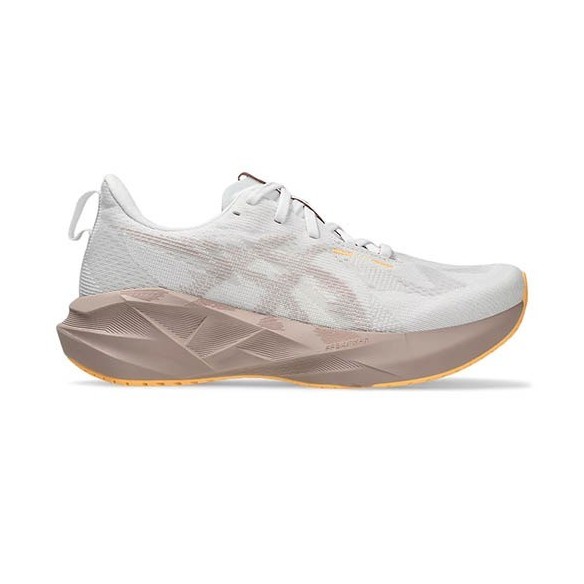 Sabatilles Dona Asics Novablast 5